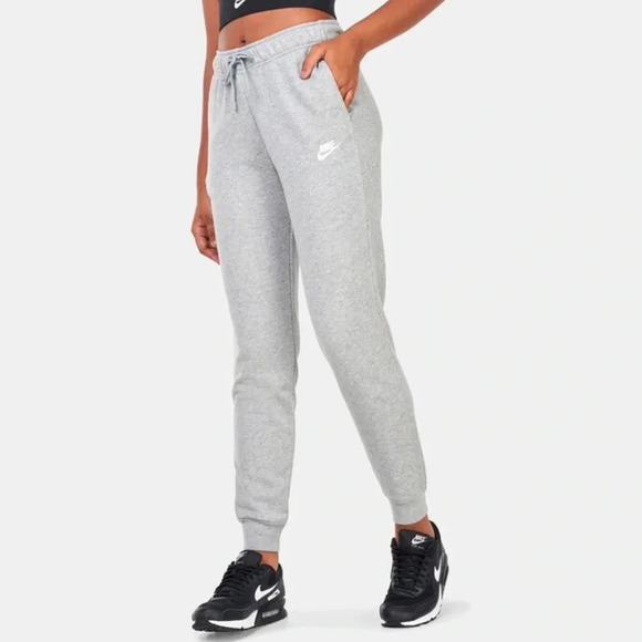 Nike Sportswear Club Fleece Joggers - Picture 1 of 5